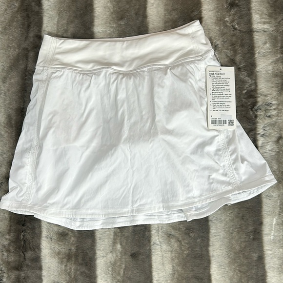 lululemon athletica Pants - NWT Lulu skirt